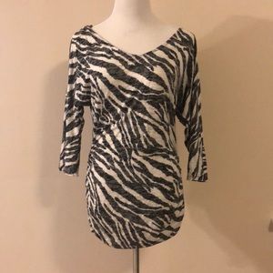 Bebe zebra stretch long shirt